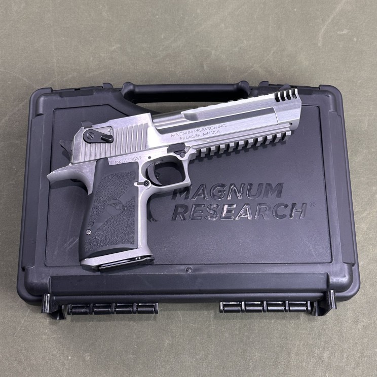 Magnum Research Desert Eagle .50 AE Magnum Research Desert Eagle .50 AE